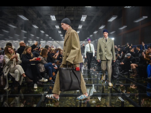 Sprint di Prada ad Hong Kong (+5%), interessa ai Wertheimer