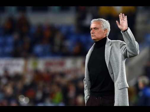 Roma: l'addio sui social di Mourinho 'lacrime ed eternità'
