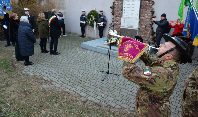 Oggi a Busto Arsizio la commemorazione dei deportati della Comerio (foto Ghiotto - Blitz)