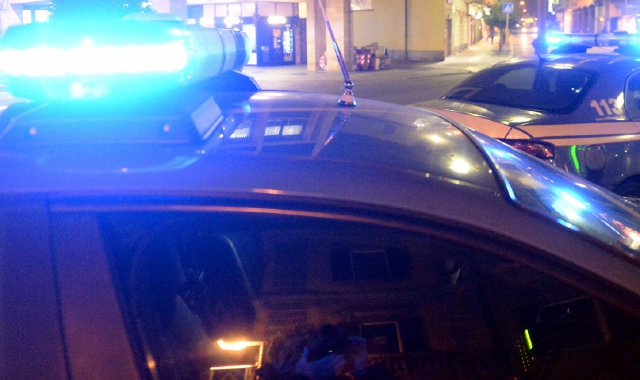 Varese, rissa in centro: paura e black-out
