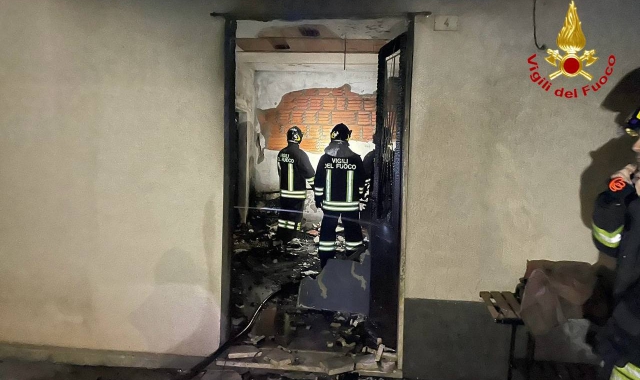 L’incendio scoppiato a Cuvio