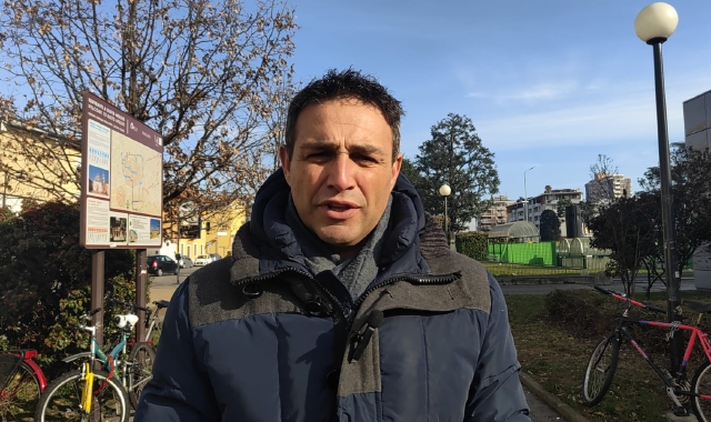 L’incontro tra il comitato pendolari di Busto Arsizio Ferrovie Nord e il consigliere regionale in quota PD Samuele Astuti (Foto Redazione)