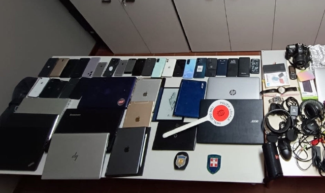 Ladro di smartphone e computer arrestato a Trecate