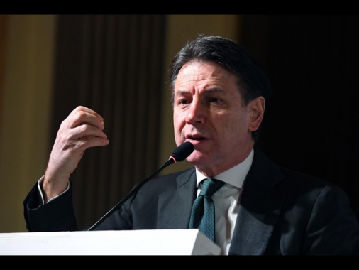 Calenda a Prodi, Conte ha già deciso, sta con Trump e Putin