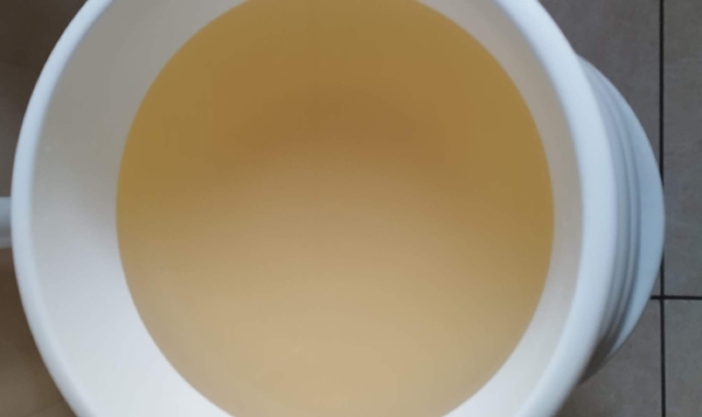 Acqua gialla, allarme a Lesa
