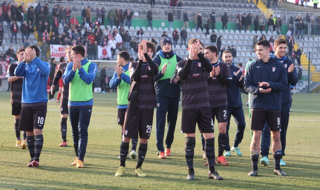 Pro Patria da copertina, Triestina ko: 1-2