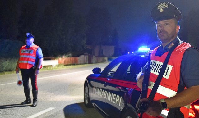I carabinieri sono intervenuti l’altra sera in via Re Depaolini e hanno fermato due ragazzi: la zona sarà ora tenuta sotto controllo