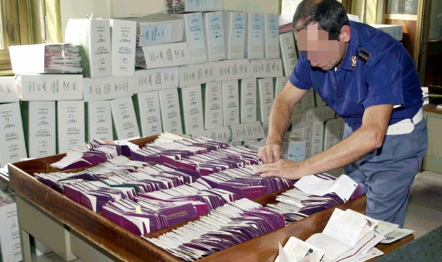 Passaporto impossibile: sei mesi di attesa a Legnano