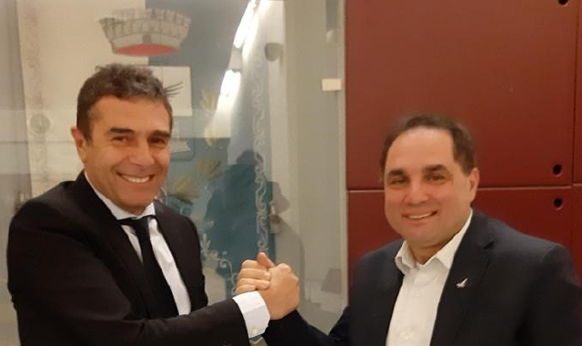 Il sindaco del PD Massimo Stilo e il consigliere Matteo Besozzi (Foto Archivio)