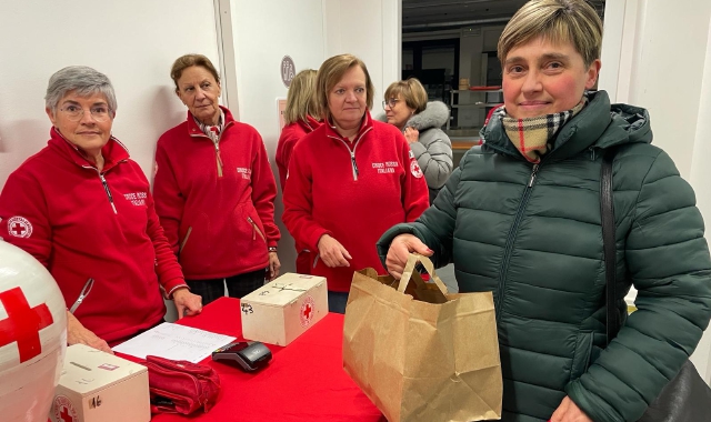 Cena della solidarietà alla Croce Rossa di Varese (foto Angelo Puricelli - Blitz)