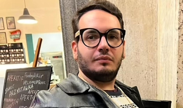 Andrea Bossi si era trasferito a Cairate da circa sei mesi. Venerdì 26 gennaio ha aperto la porta al suo assassino