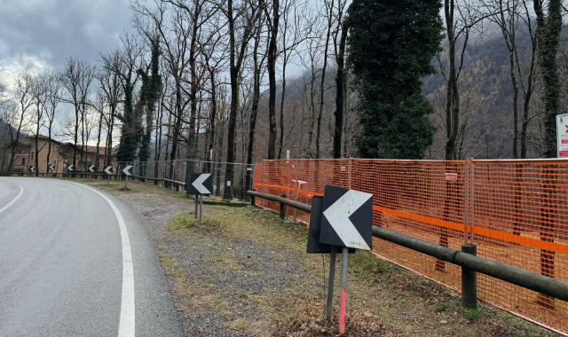 La zona del lago dove verrà realizzata la passerella ciclopedonale