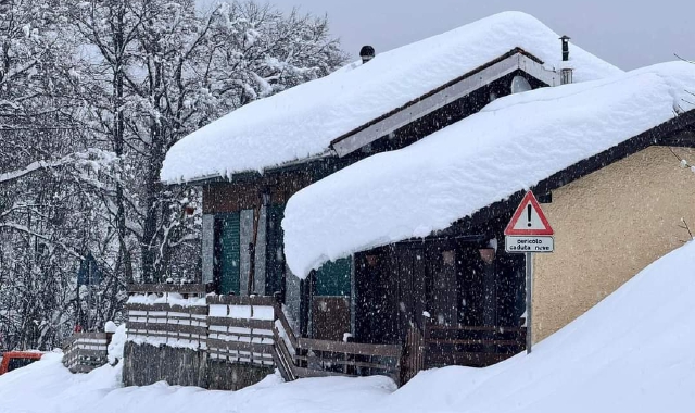 Un metro di neve al Mottarone