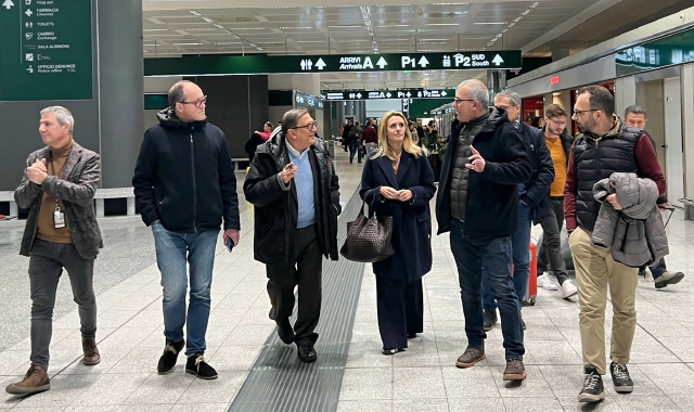 Gli assessori La Russa e Caruso a Malpensa