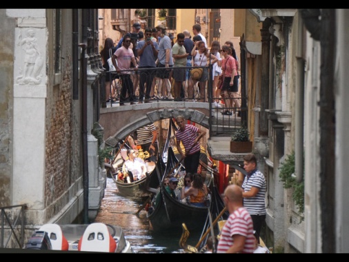 In Italia 608mila Airbnb, 35% in Toscana Sicilia Lombardia