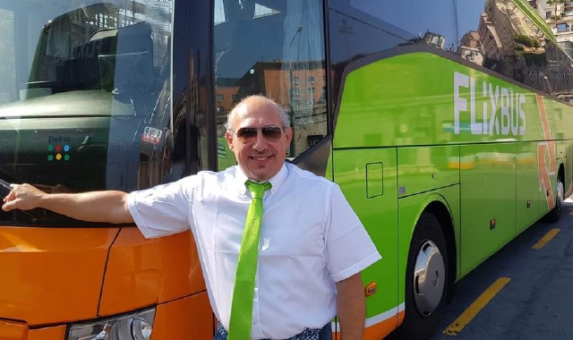 L’autista della Morandi di Varese premiato all’evento di Flixbus (Foto FlixBus)