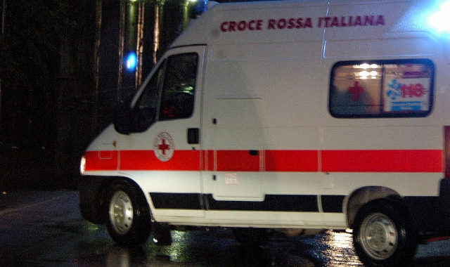 I feriti sono stati soccorsi e trasportati all’ospedale di Legnano (foto Archivio)
