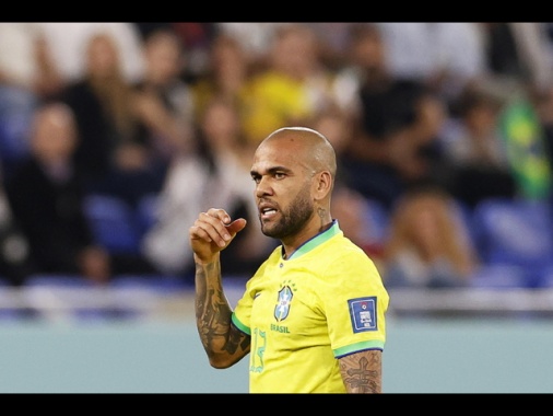 Il fratello nega i boatos sul suicidio del calciatore Dani Alves