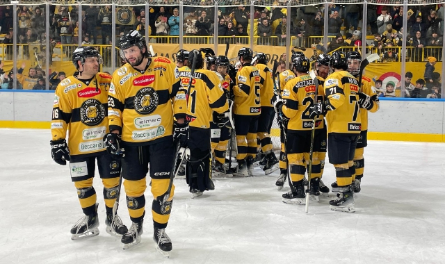 Hockey, Mastini: rimonta completata