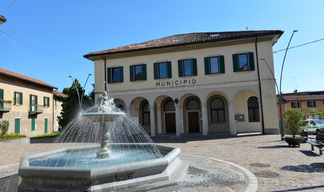 Il municipio di Gavirate