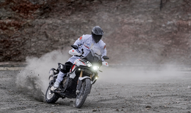 La MV Agusta LXP Edi Orioli (Foto Archivio)