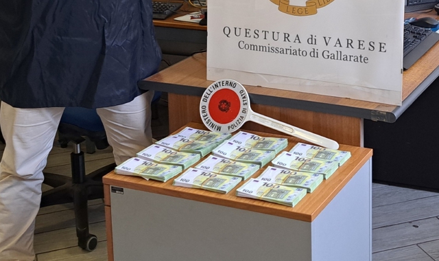 Le banconote sequestrate dalla Polizia