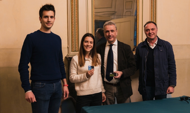 La consegna delle tessere onorarie a Serena Giani e al sindaco Pietro Ottaviani