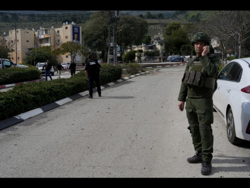 Israeliano accoltellato a Beer Sheva, ucciso attentatore