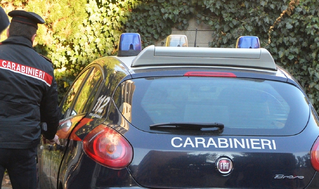Gorla Minore, picchia l’ex compagna nel parcheggio