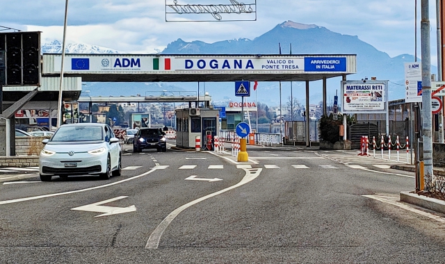In Italia per comprare droga: arrestato
