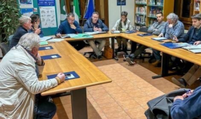 «Via assessore e sindaco»: minoranza all’attacco a Mornago