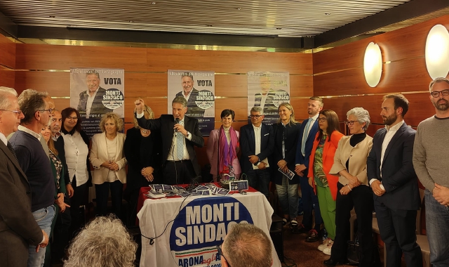 Arona, Monti lancia la volata e presenta la squadra