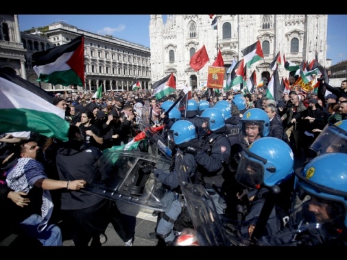 25 Aprile: colpisce componente della Brigata ebraica, arrestato