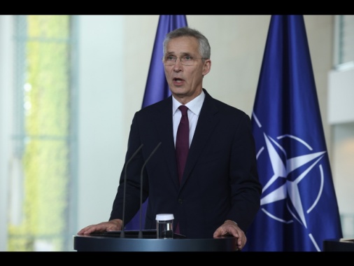 Stoltenberg, 'non è troppo tardi per la vittoria ucraina'