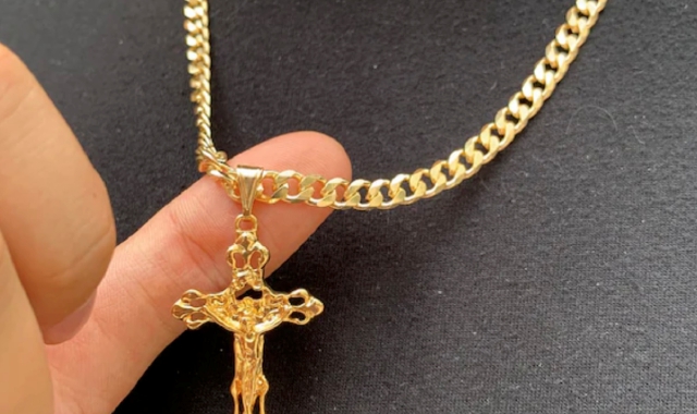 Spende 3mila euro in oro. Ma con assegni scoperti