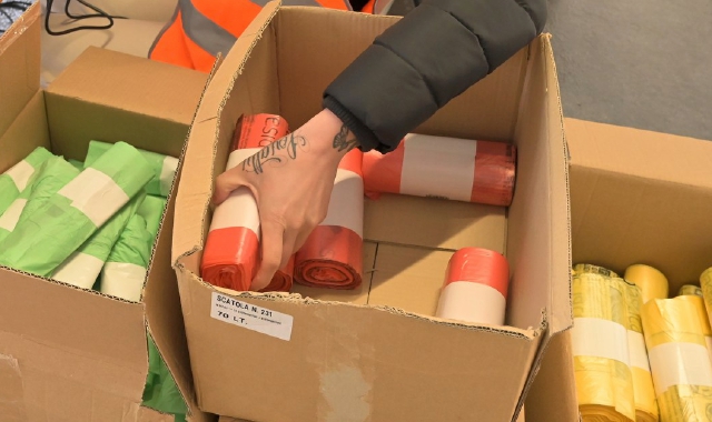 Da lunedì al 19 maggio in piazza Monte Grappa distribuzionedei kit rifiuti 