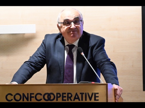 Confcooperative, le imprese faticano a trovare il personale