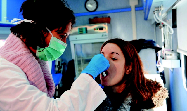 Test gratuiti nelle sedi del Centro diagnostico italiano a Varese e Legnano (foto Archivio)