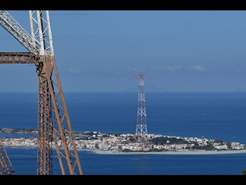 Stretto di Messina chiede al Mase tre mesi in più per il ponte