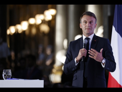 Caccia all'uomo in Francia. Macron, 'saremo inflessibili'