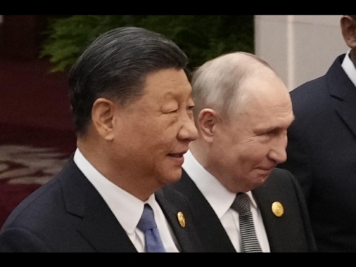 Putin loda Xi: il leader cinese è saggio e visionario