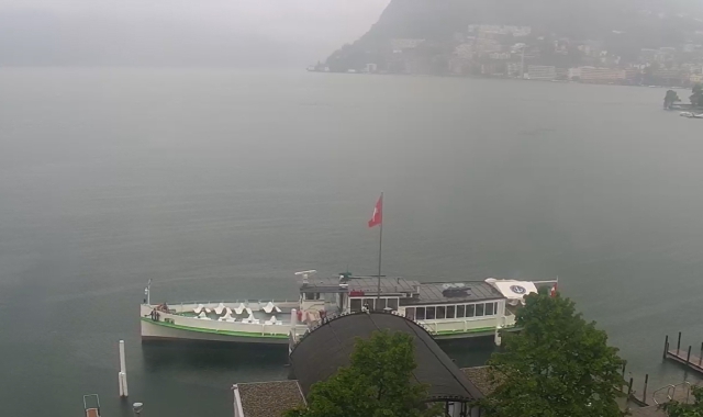 Il lago di Lugano questa mattina (webcam Lugano.ch)
