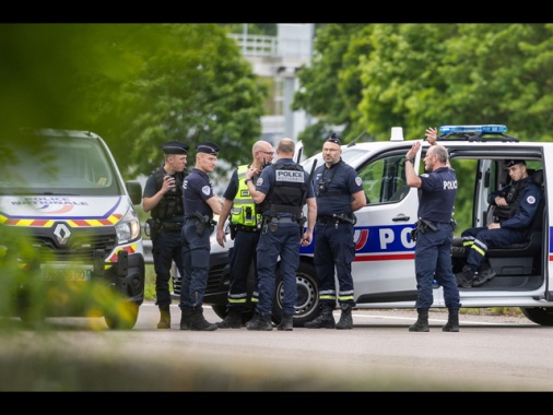 Francia: cerca di dare fuoco a una sinagoga a Rouen, ucciso