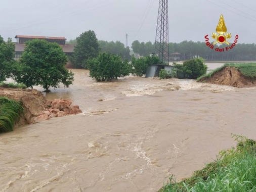 In Veneto rompe gli argini fiume Muson, abitazioni isolate