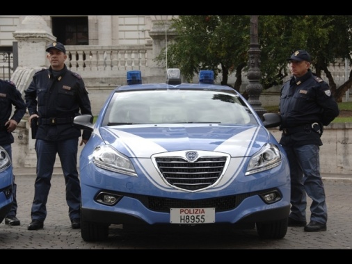 Col coltello tenta aggredire dirigente nel Comune di Caserta