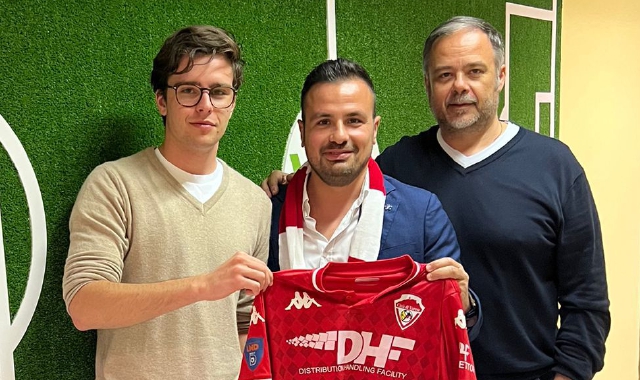 Il nuovo ds Montanari con la maglia del Varese