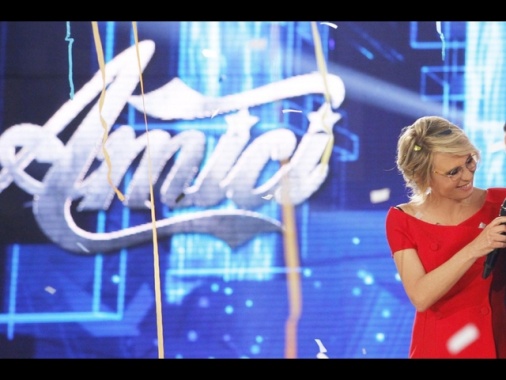 Tv, la cantante Sarah vince Amici