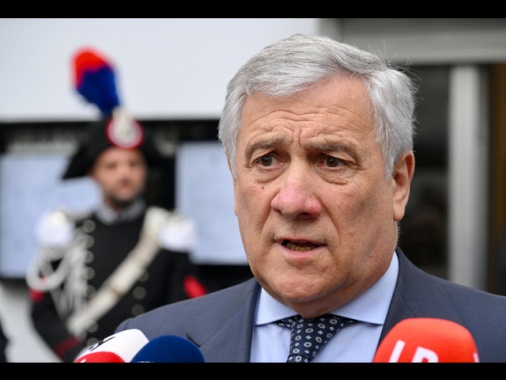 Tajani, la posizione di Borrell sulle armi non è la nostra