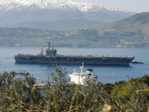 Houthi, 'abbiamo colpito la portaerei Uss Eisenhower'