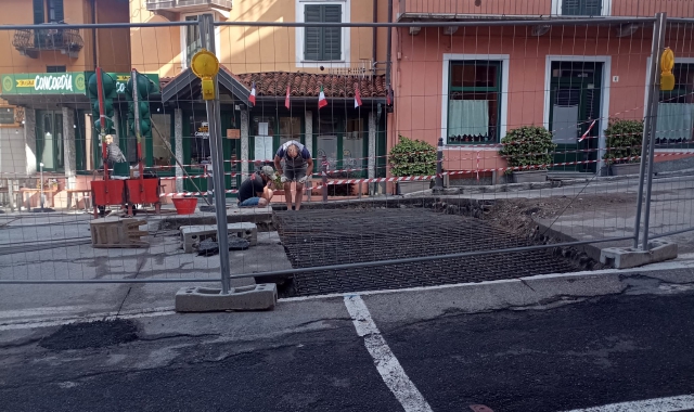 Lavori in corso a Laveno Mombello lungo la Sp 69